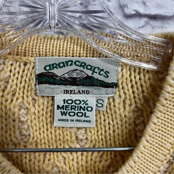 Vintage Aran Crafts merino wool fisherman Irish cardigan sweater women’s small - Picture 5 of 8